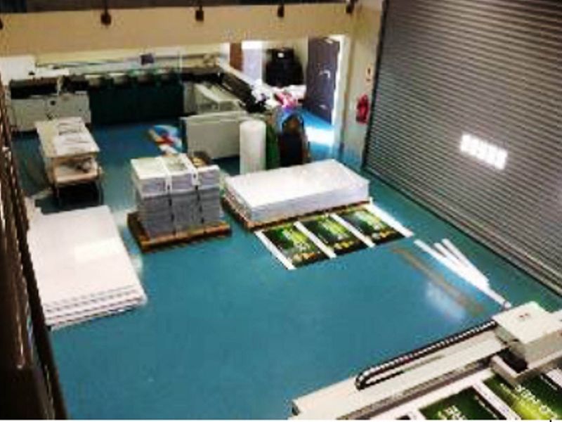 FOR SALE - WAREHOUSE IN NORTHERN IND AREA - SECURE COMPLEX CC REGISTERED: - Photo 3