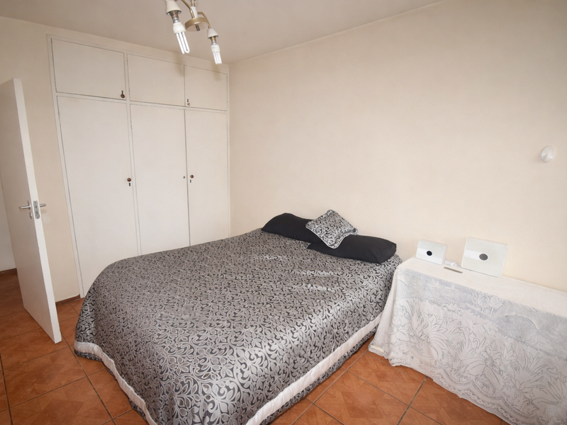 Charming 1-Bedroom Apartment in Prime Location - Photo 10