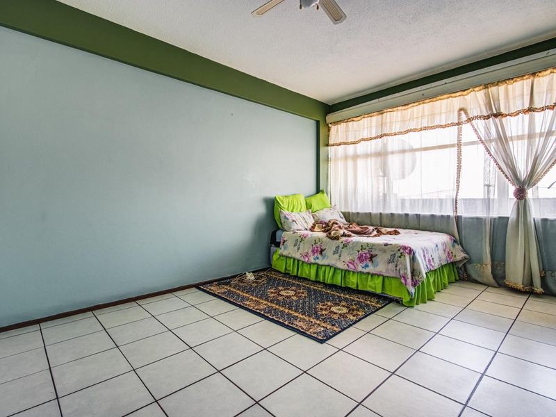 PRICED TO GO! 5 TH FLOOR UNIT - Photo 9