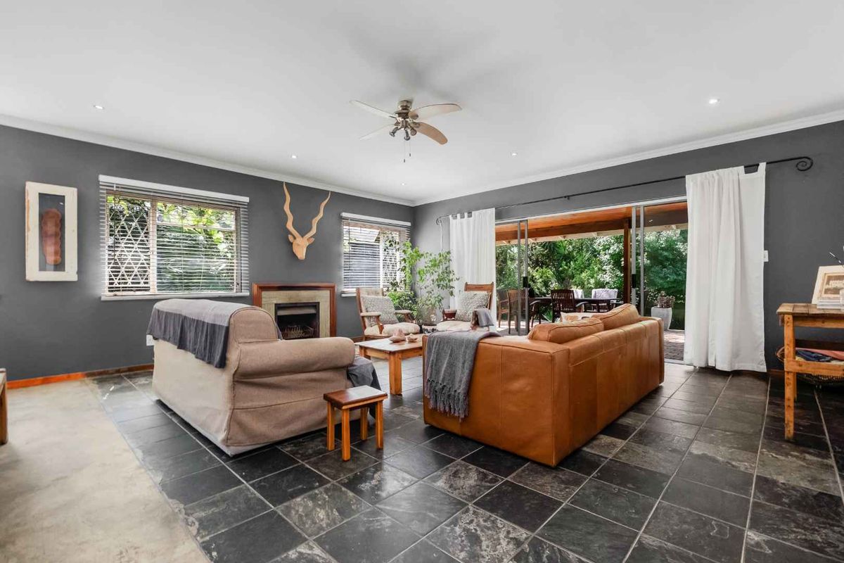 4 BEDROOM HOUSE FOR SALE IN BRYANSTON - Photo 4