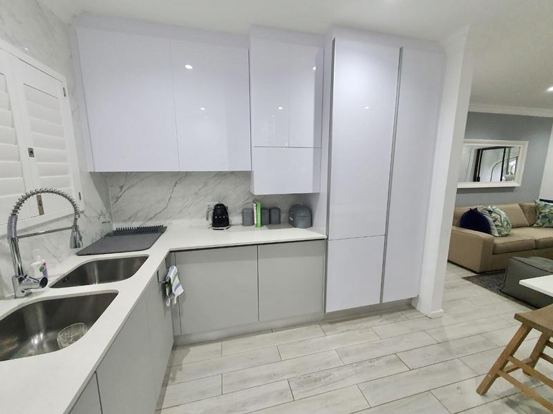 Hendra Estates - Exquisite, Coastal Apartment For Sale In Prime Umhlanga Rocks! - Photo 5