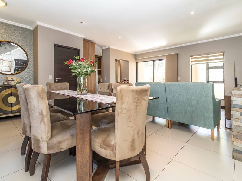 3 Bedroom 2.5 bathroom with a double garage house for Rent in Kilima , Midrand - Photo 5