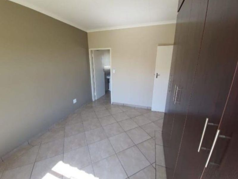 2Bed, 2Bath Townhouse in Riversdale, Meyerton. - Photo 10