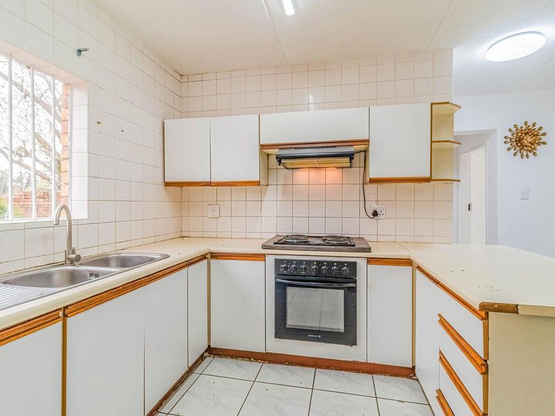 2 Bedroom Pet-Friendly Townhouse Forsale in Bruma - Photo 4