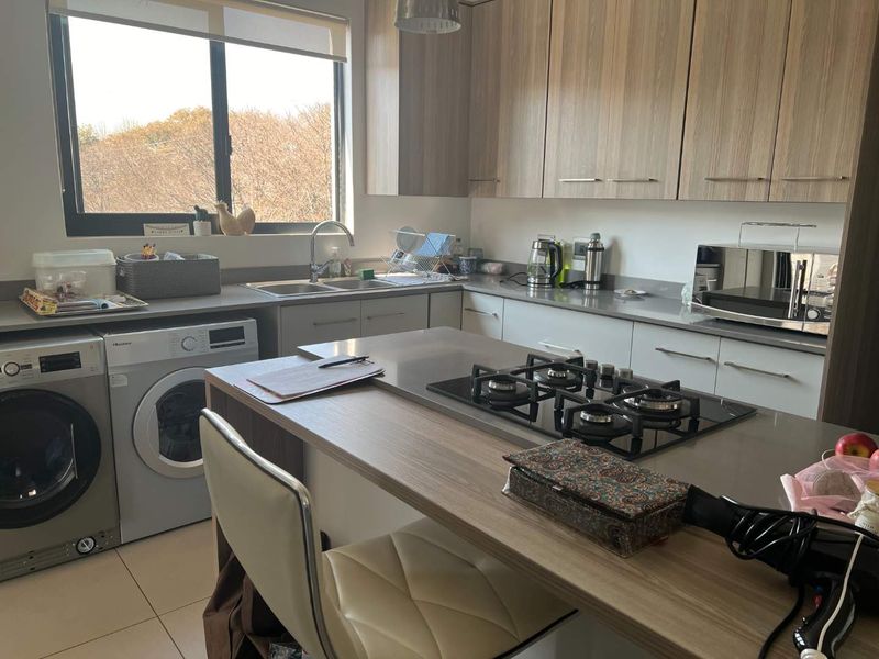 VERY ATTRACTIVE 1 BEDROOM APARTMENT - Photo 5