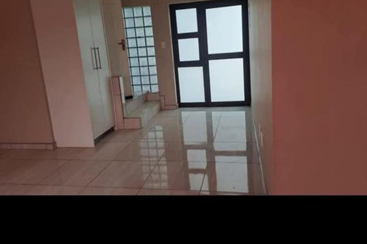 Property for Sale - Photo 3