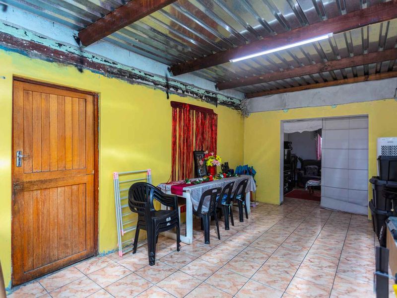 Family home for sale - Photo 10