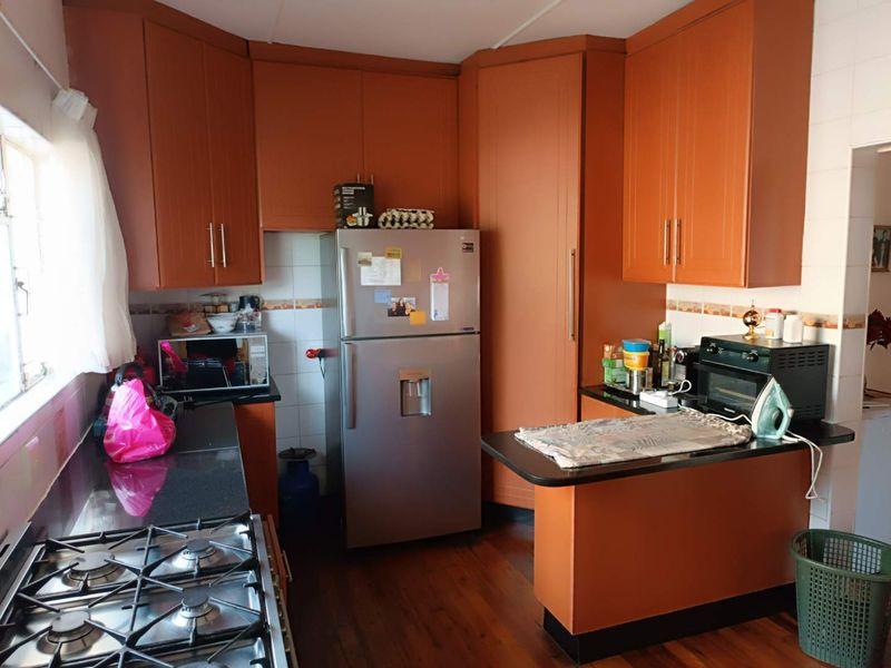 FOR SALE: Charming, Well-Maintained Family Home in Pelham South – A Rare Opportunity! - Photo 9