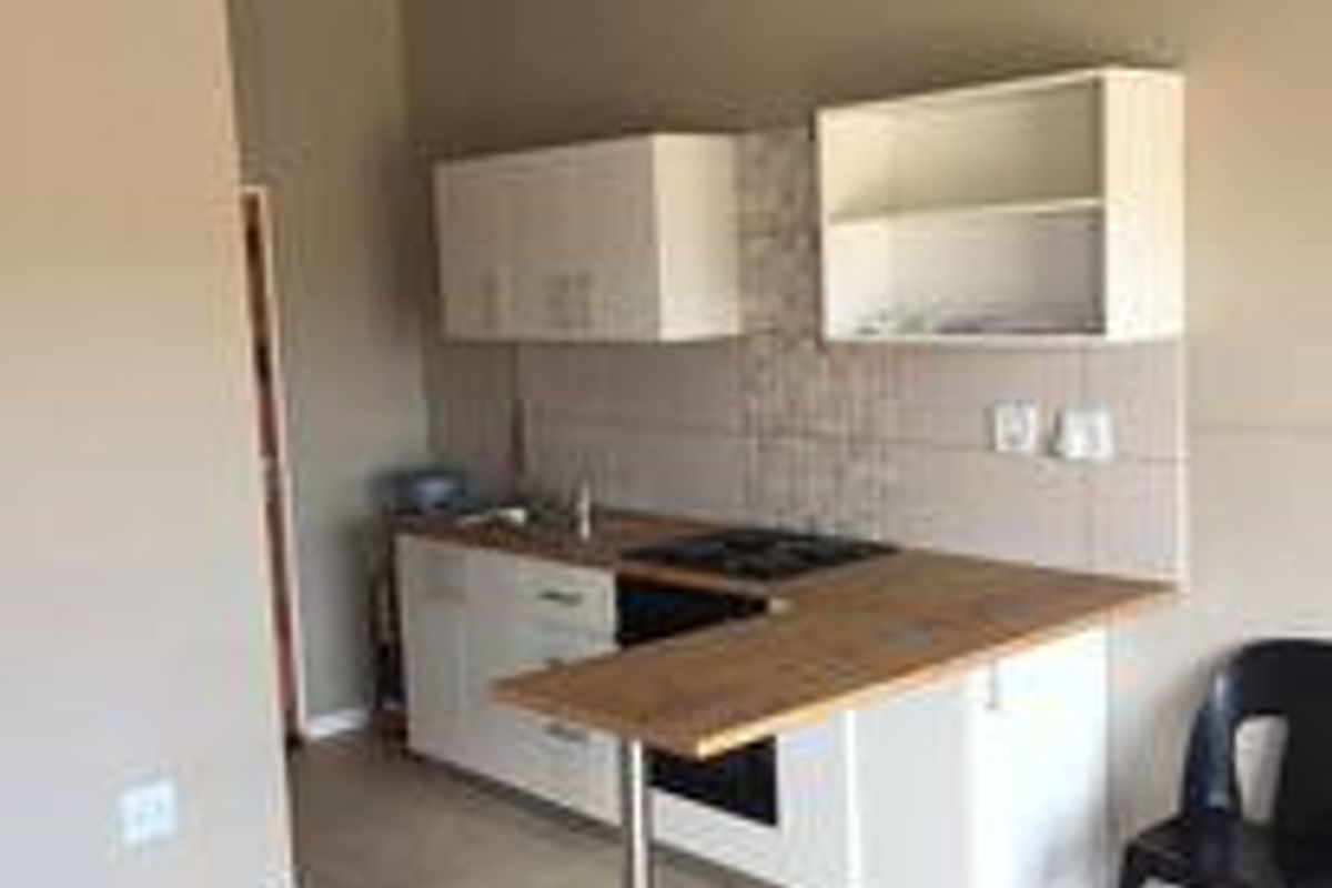 OCLE 1ST FLOOR 2 BEDROOM APARTMENT FOR SALE IN OTJOMUISE EXT. 3 - Photo 2