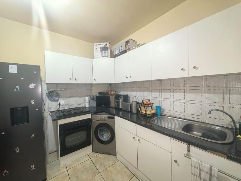 1-Bedroom Flat in Benoni Central - Photo 1