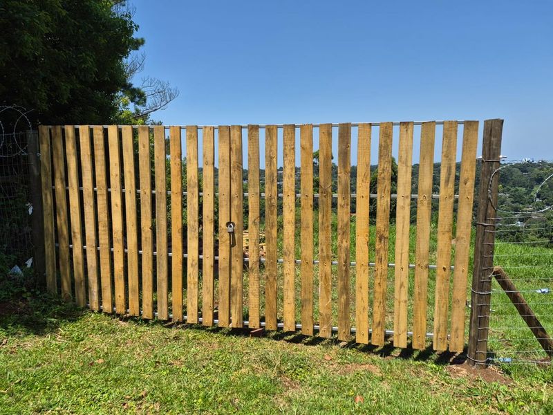 ELEVATED TERRACED VACANT LAND IN BOTHAS HILL - Photo 3