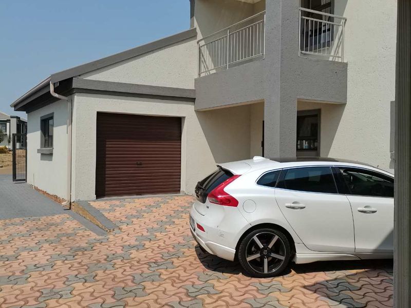 04 Bedroom, 03 bathroom house available to rent as student accommodation - Photo 6