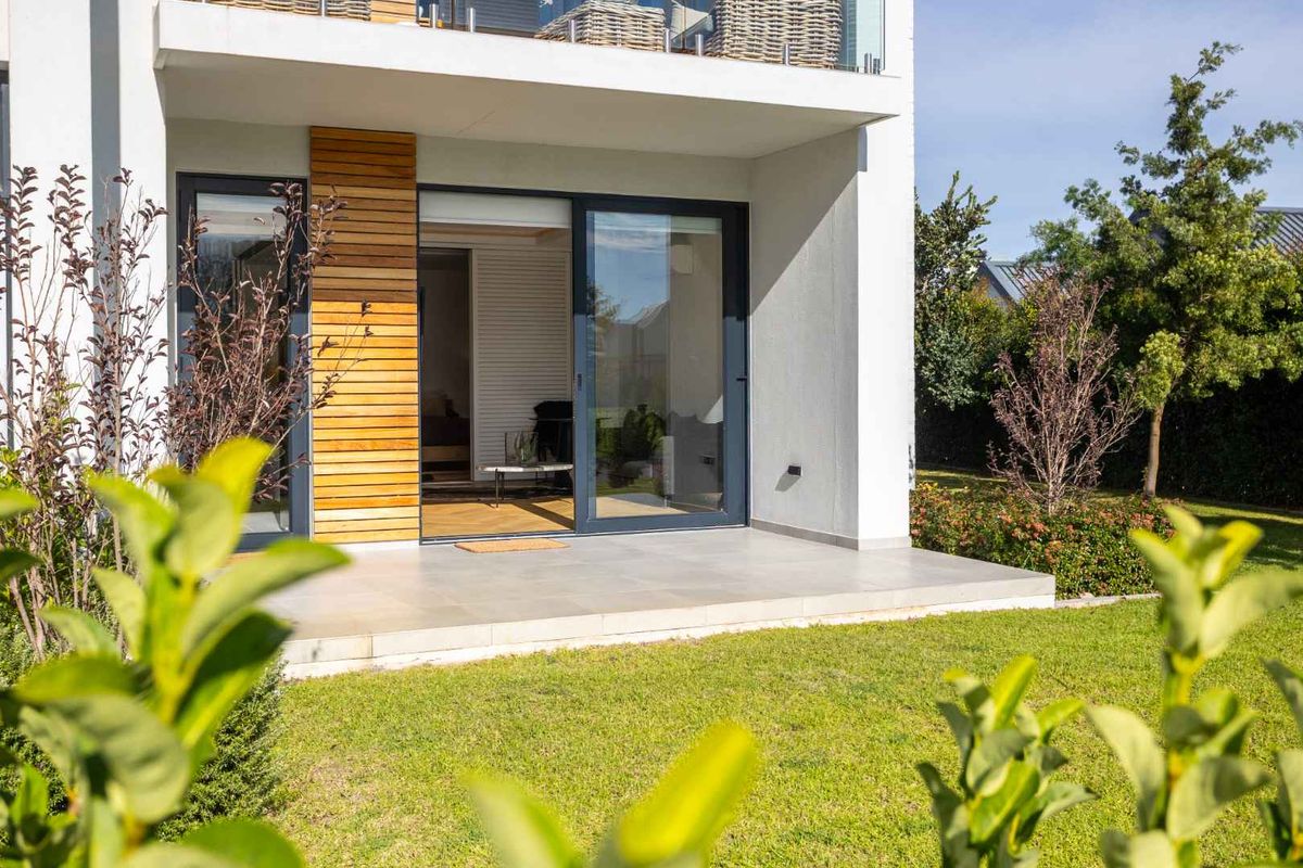 Elegant North-Facing Polo Pad on Val de Vie Estate - Photo 5