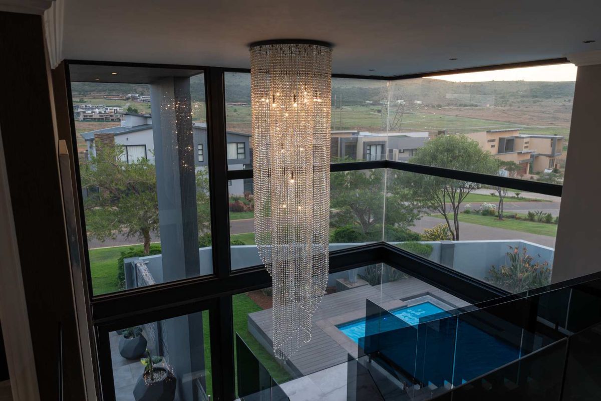 Curated Luxury for the Exceptionally Refined - Photo 2