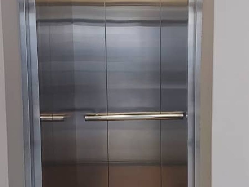 Prime Office Property for Sale: Exceptional Two-Floor Office Block in CBD - Photo 4