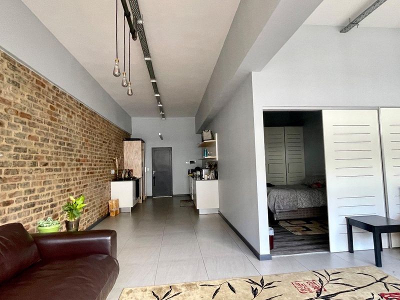 Modern Loft Apartment – The Exchange Lofts, 20 Solomon Street, Braamfontein Werf - Photo 4