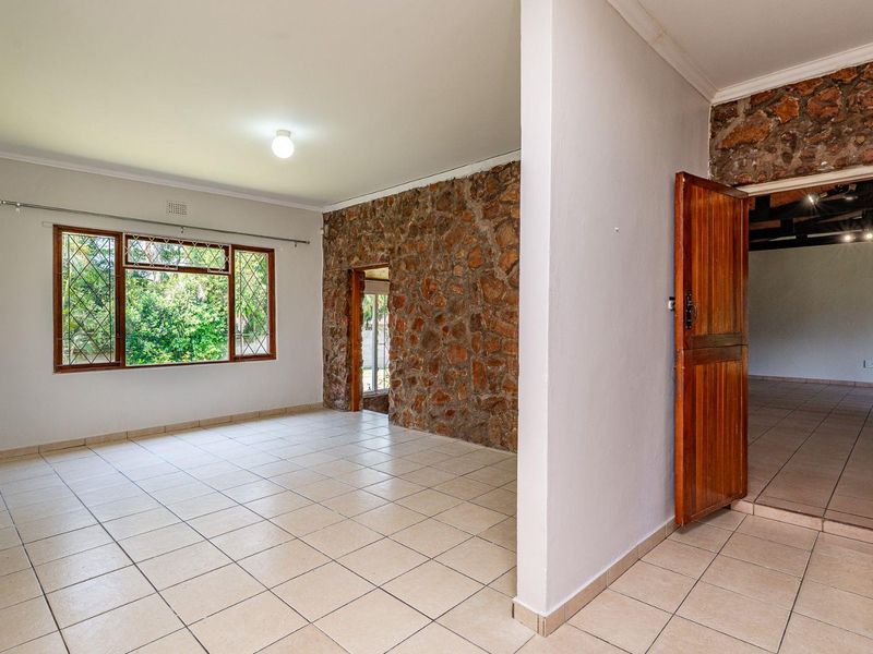 CHARMING STONE COTTAGE IN PRIME WATERFALL 1 WITH POOL! - Photo 7