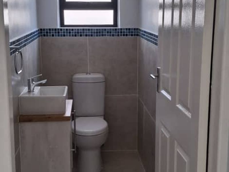 Your Perfect Family Home In Mile 4 - Photo 6