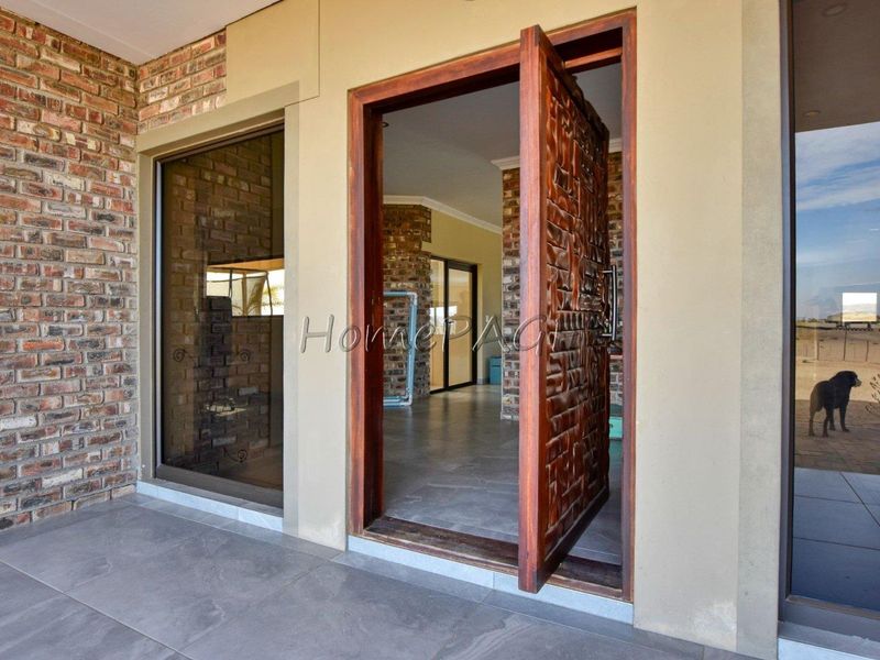 Swakop River Plots, Swakopmund:  5 Hectare Plot with LARGE 4 Bedr Home is for Sale - Photo 6