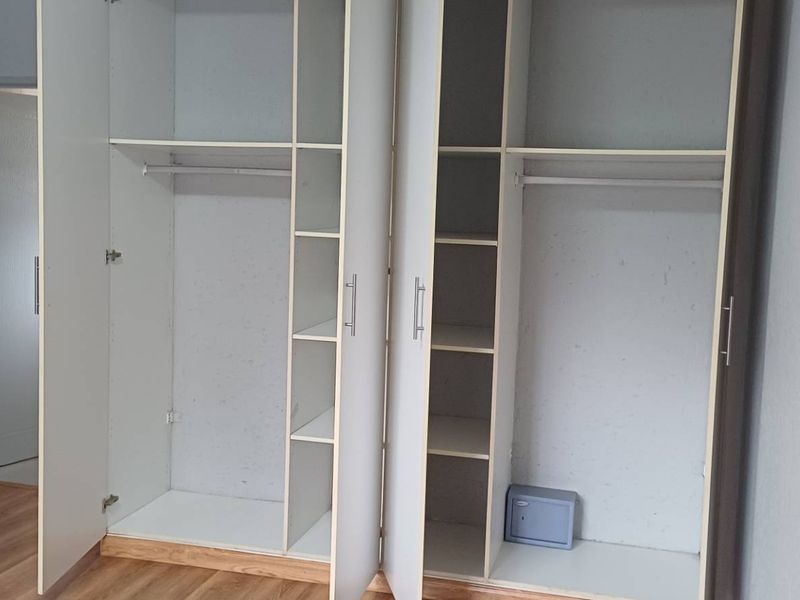 2 BED APARTMENT SANDOWN - Photo 10