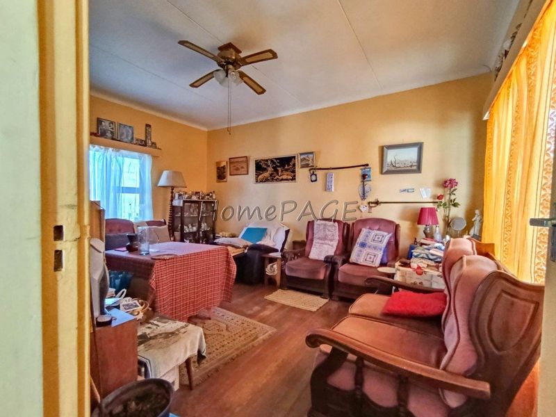 Central, Walvis Bay:  3 Bedroom home in EXCELLENT POSITION is for Sale - Photo 6