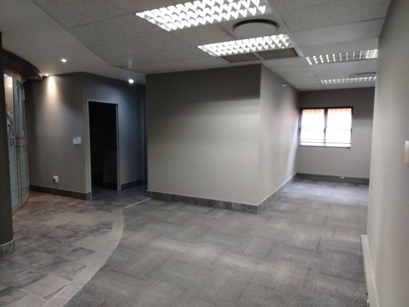 AAA Office space in Nelspruit - Photo 4