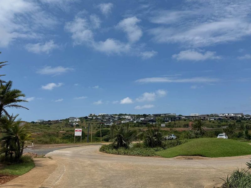 Land close to the main gate - Photo 5