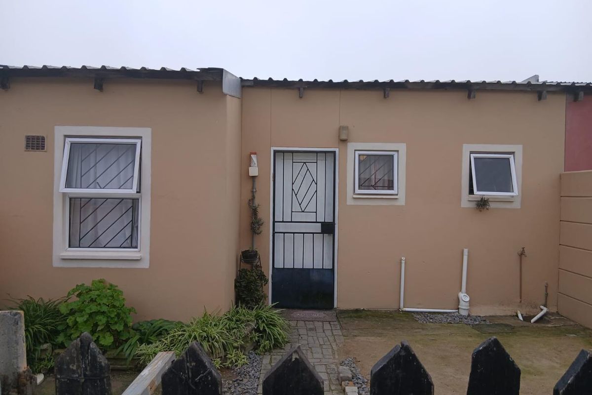 Charming 2-Bedroom Semi-Detached House in New Beginning - Photo 4