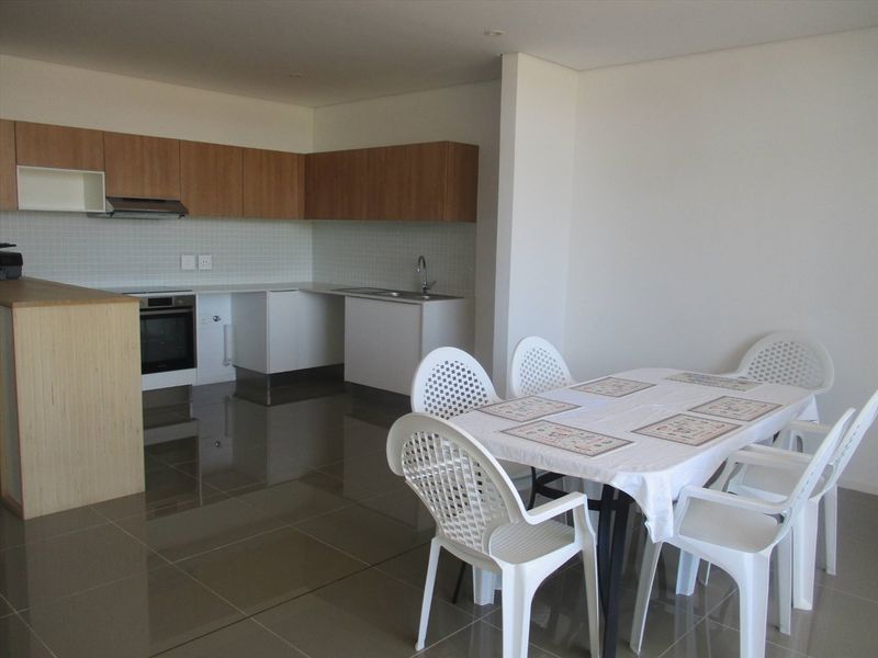 To Let: Fully furnished 2 Bedroom Apartment (Freedom Plaza) - Photo 3