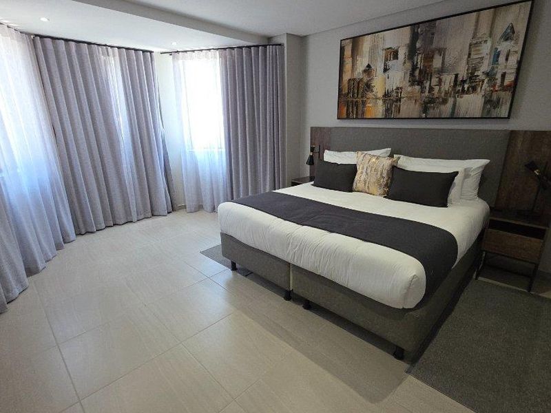 INCREDIBLE ULTRA MODERN 3 BED FULLY FURNISHED APARTMENT - Photo 9