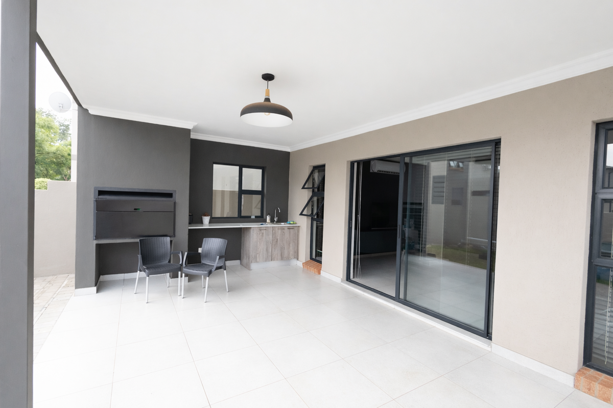 Spacious 4 Bedroom Double Story Home in Montana Village Estate - Photo 3