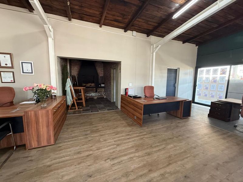 Versatile Commercial Property – For Sale, With Boutique Hotel Possibilities - Photo 5