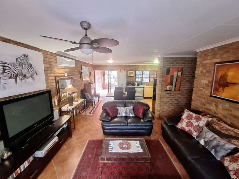 Immaculate Fully Furnished Property with Game Drive Vehicle Included - Photo 8