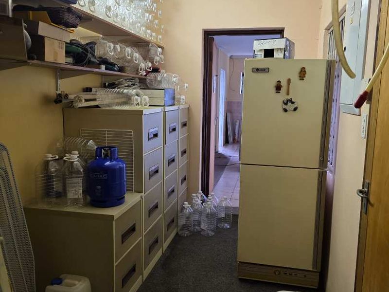 A True Gem in Horison Park with Residential and Business rights. - Photo 10