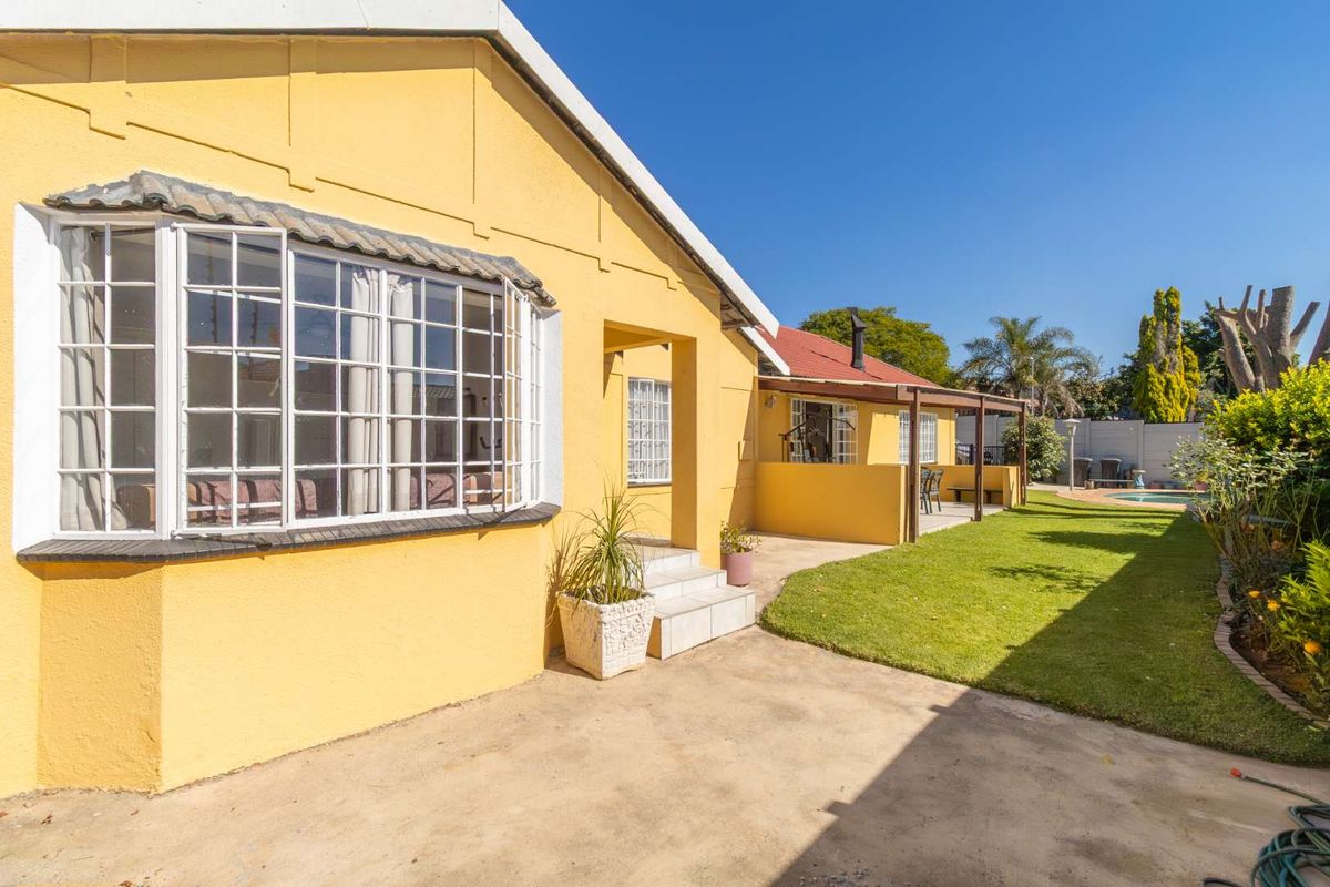 Bromhof Family Haven – Spacious, Stylish, and Smartly Designed for Modern Living - Photo 5