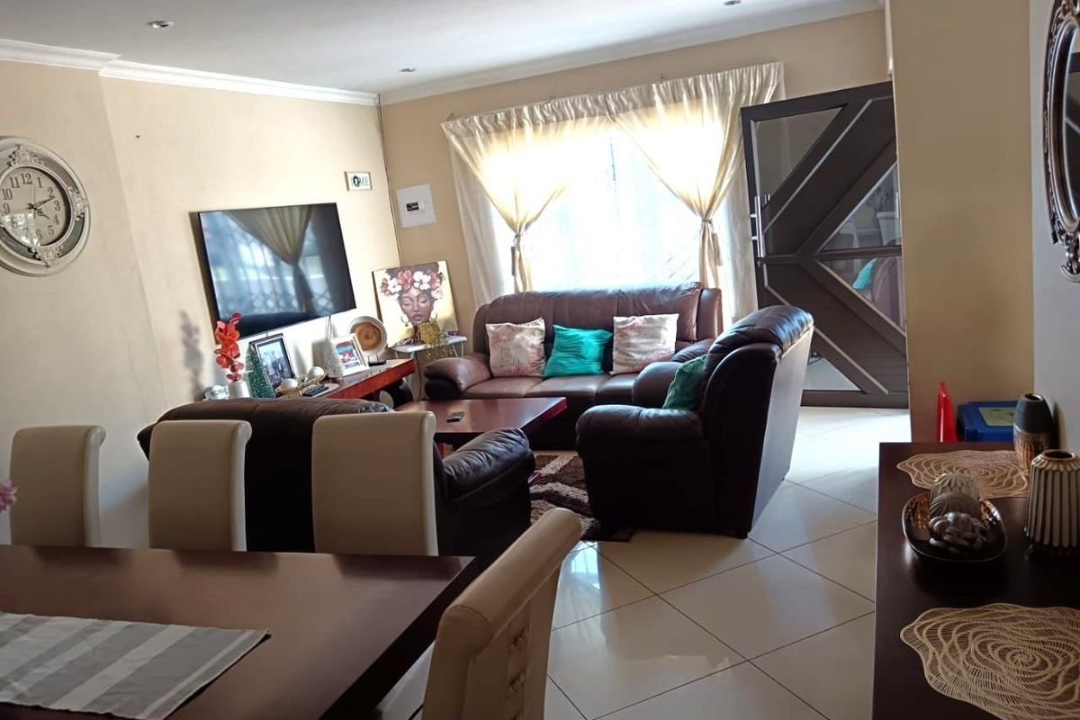 3 Bedroom  House for Sale in Leondale, Germiston - Photo 3