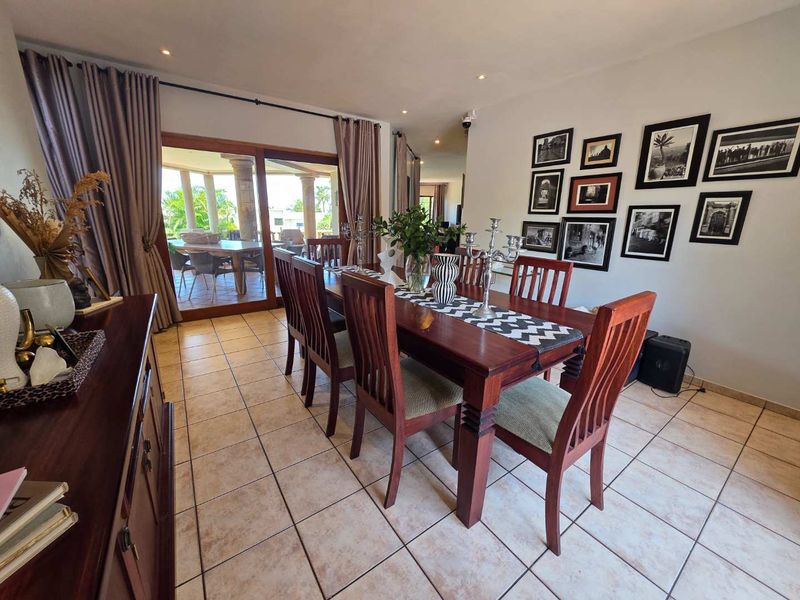 HENDRA - 4 BEDROOM WELL LOVED FAMILY HOME IN UMHLANGA - Photo 7