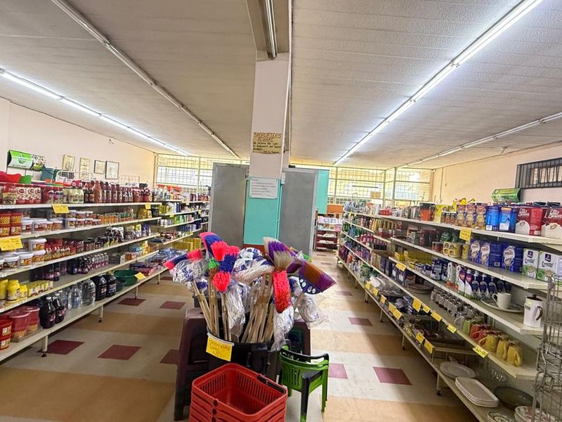 VERSATILE BUSINESS SPACE - Photo 2