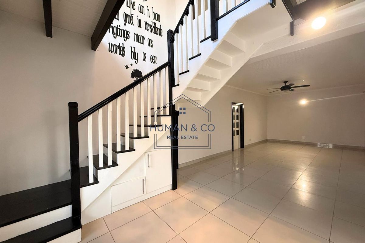 Ideal Starter Home near schools and town center - Photo 4