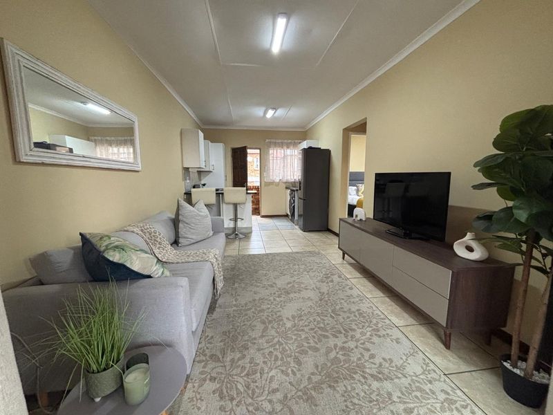 2 Bedroom Townhouse For Sale in Elandspark - Photo 3