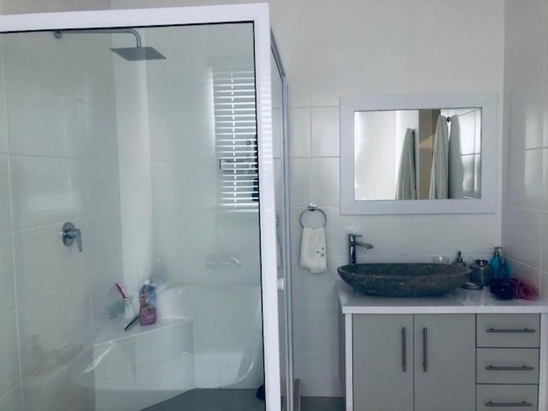 Perfect Oasis Bargain - Photo 8