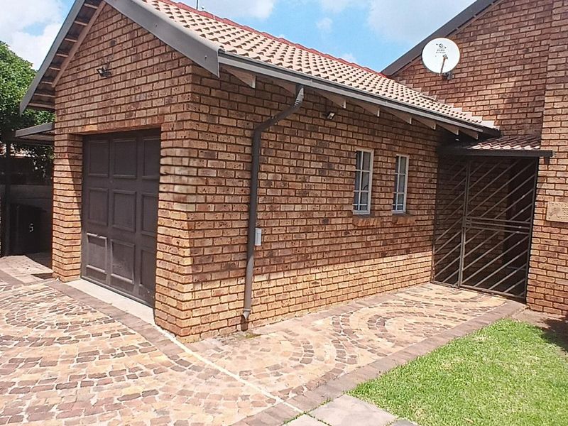 Charming Beyerspark Gem: Perfect for Investors & First-Time Buyers - Photo 4