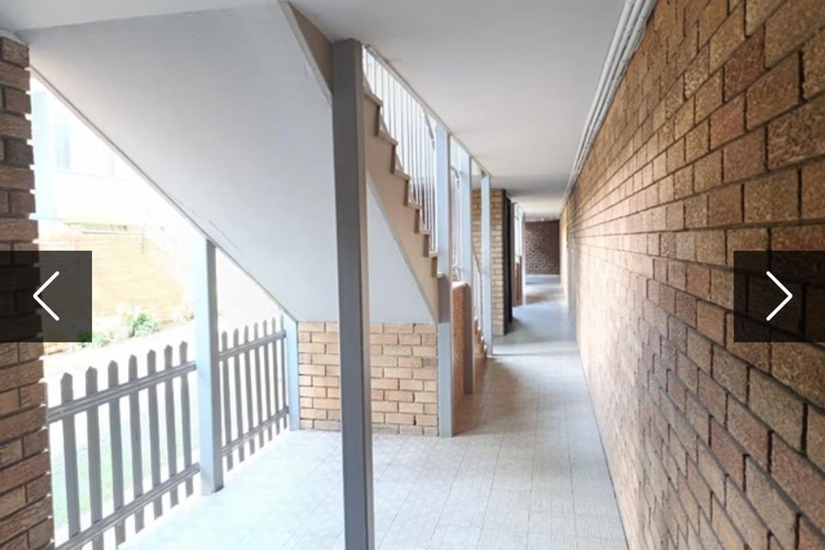 **Charming 2-Bedrooms m Flat in the Heart of Sunnyside** - Photo 5