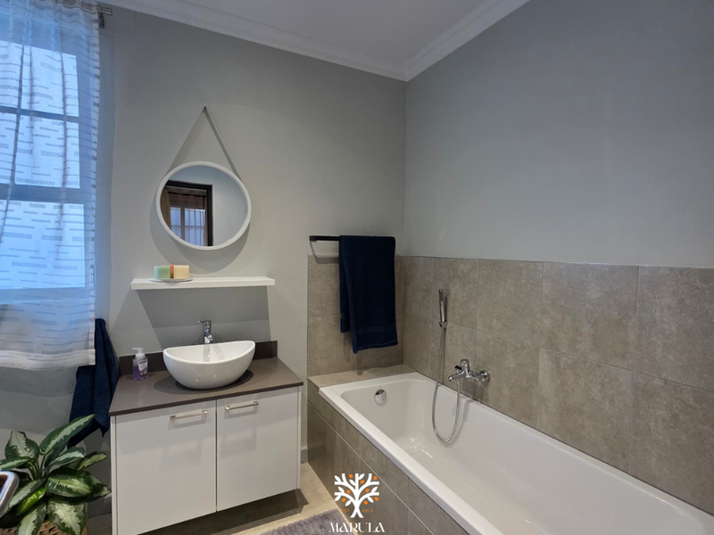 Family Home For Sale | Omeya Golf Estate | N$5 300 000 - Photo 8