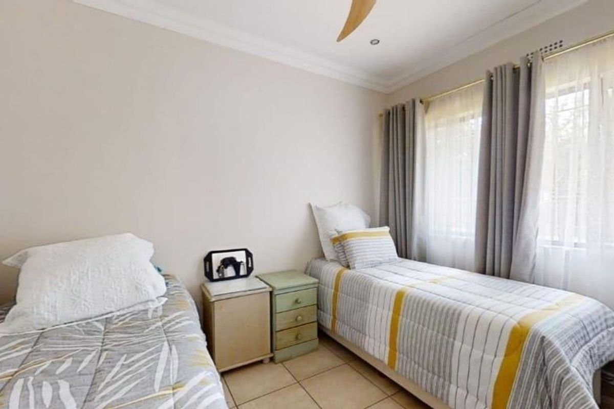 3 Bedroom House in Cinderella - Photo 3