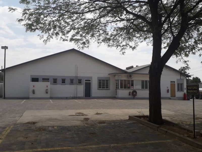 Warehouse Building with huge yard for Sale or Investment Southern Industrial - Photo 10