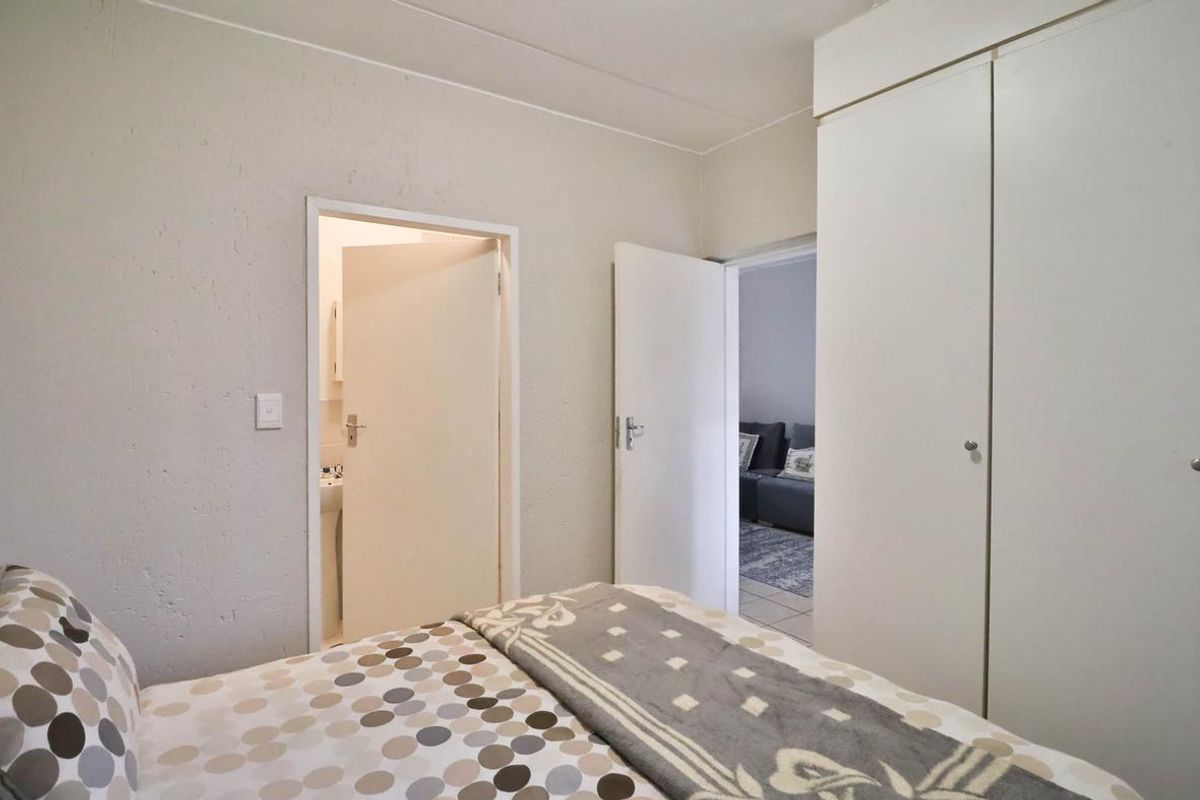 A Specious 2Bedroom 2Bath Apartment for Sale - Photo 5