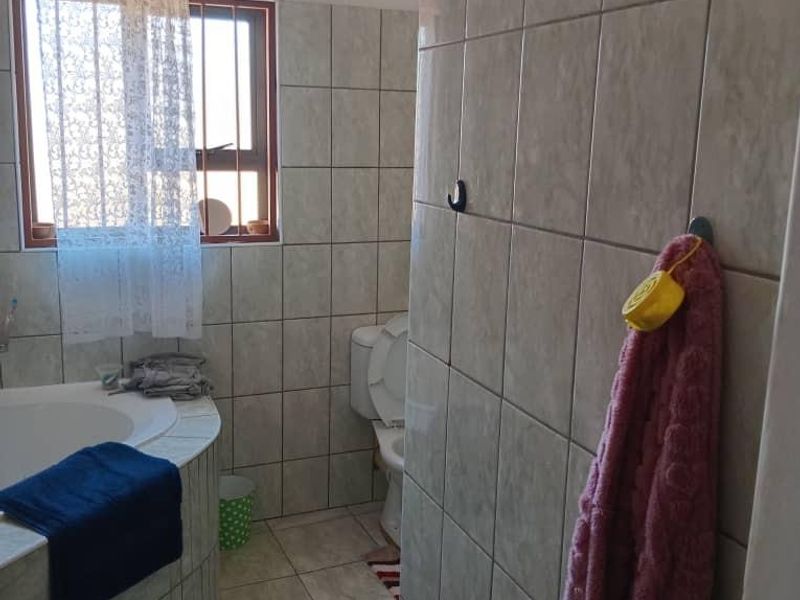 Three Bedroom House in Block G Rehoboth for Sale - Photo 10