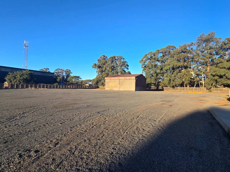 Expand Your Business Here - Workshop, Yard and Offices on 1.7HA - Photo 5