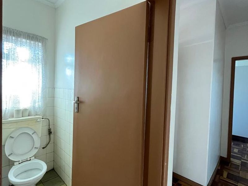 1 Spacious Flat to Rent in Sidwell - Photo 9